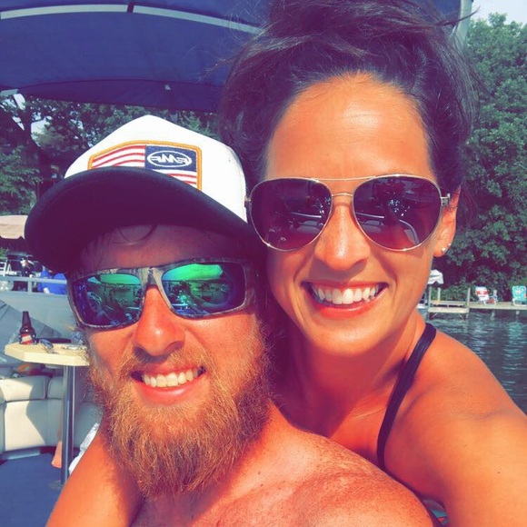 Meet your Posher, Dani - Picture 1 of 1